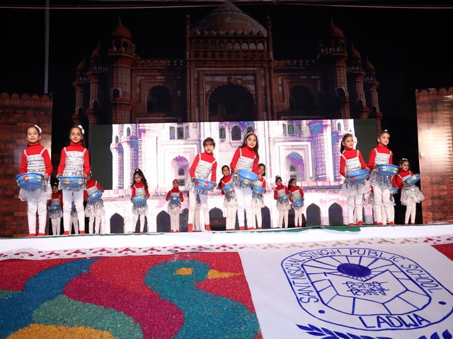 Silver Jubilee CelebrationSant Nischal Singh Public School, Ladwa